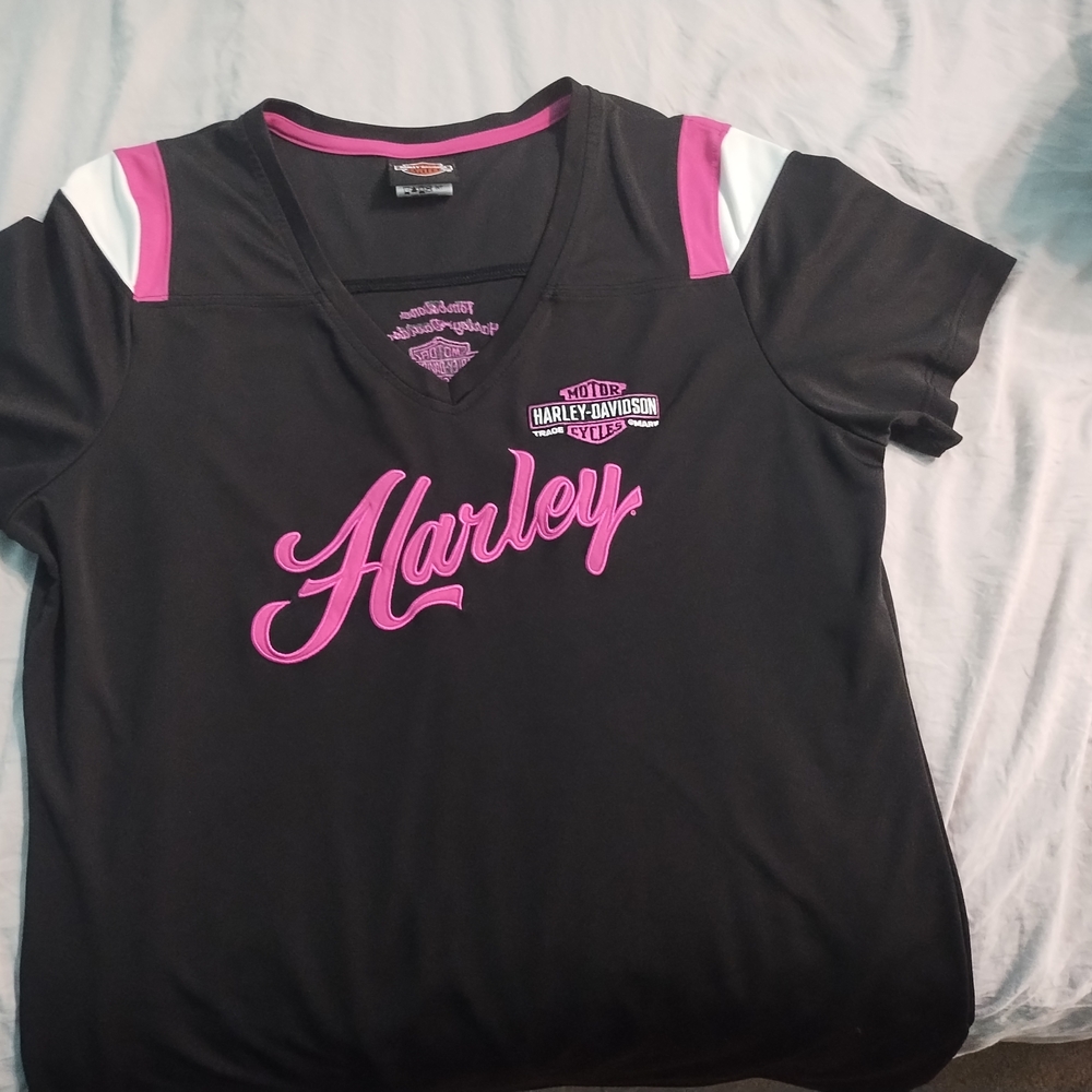 Harley-Davidson Black and Pink Short Sleeve Tee with V-Neck